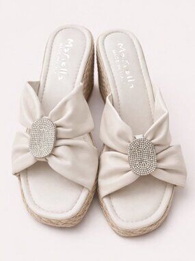 NWT‎ Mariella Bling Wedge Heels Ivory